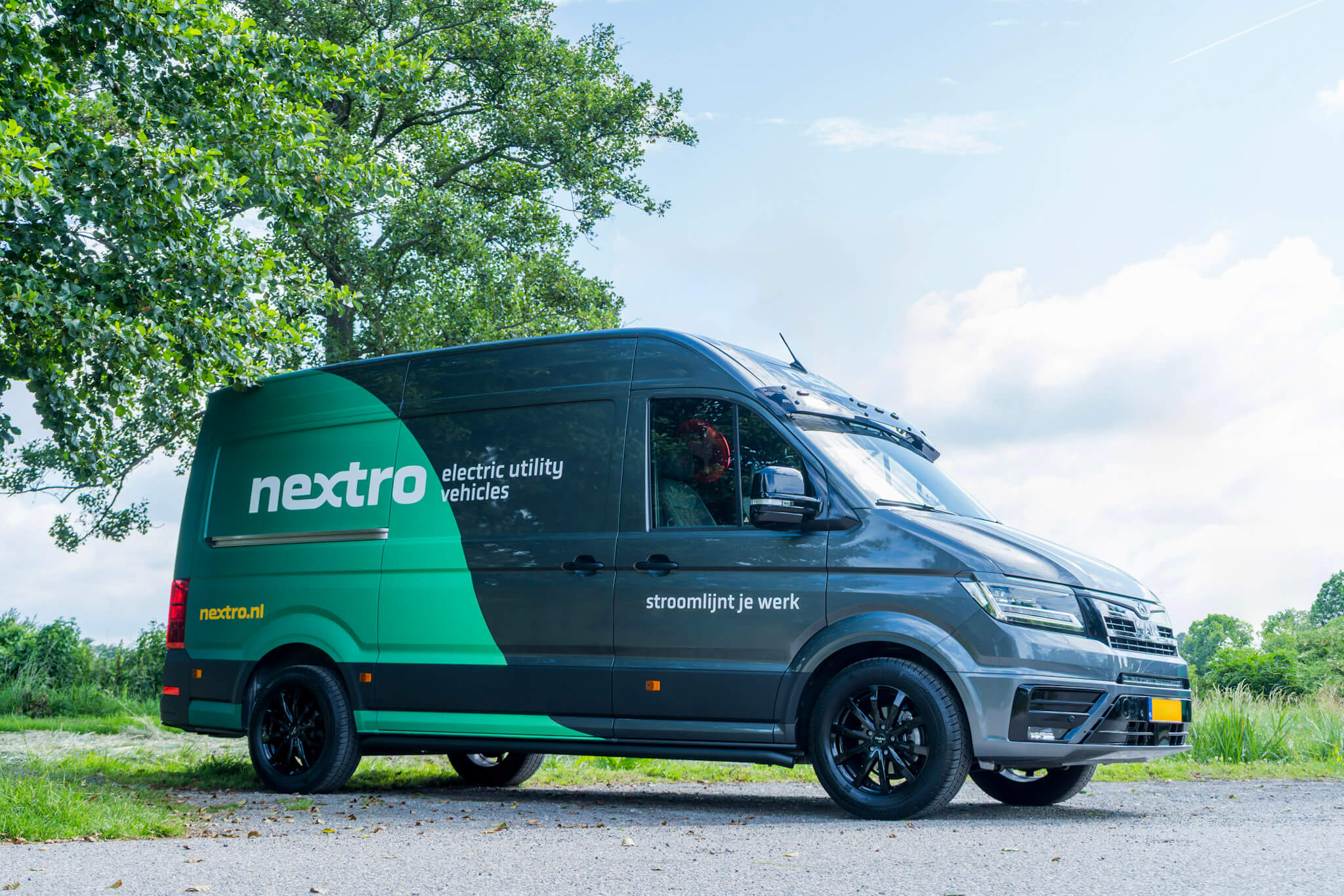 Servicebus van Nextro voor onderhoud aan elektrische bedrijfswagens op locatie